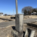 庚申塔と石塔 庚申塔と石塔